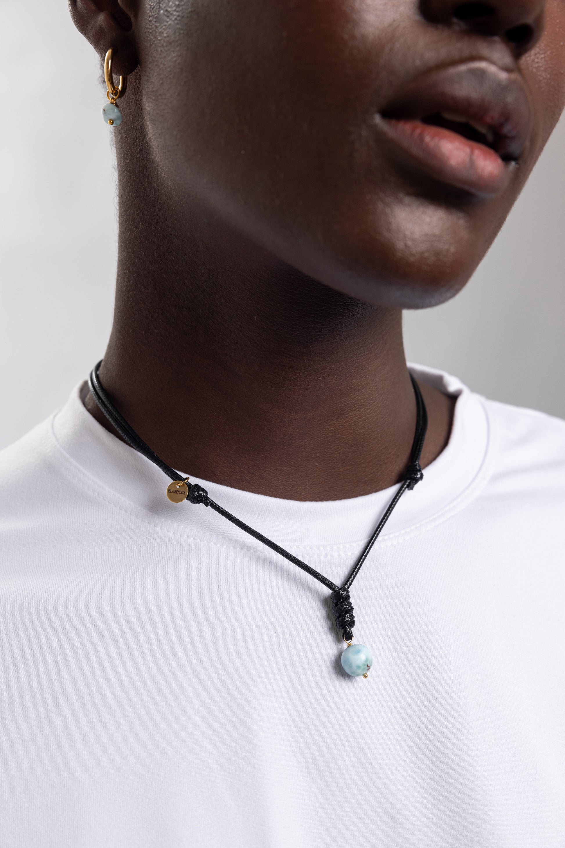 COLLAR CORDON NEGRO LARIMAR