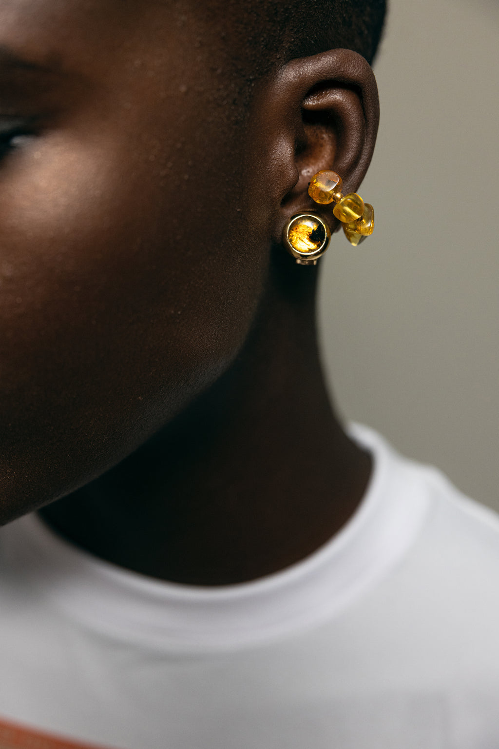 EARCUFF ÁMBAR