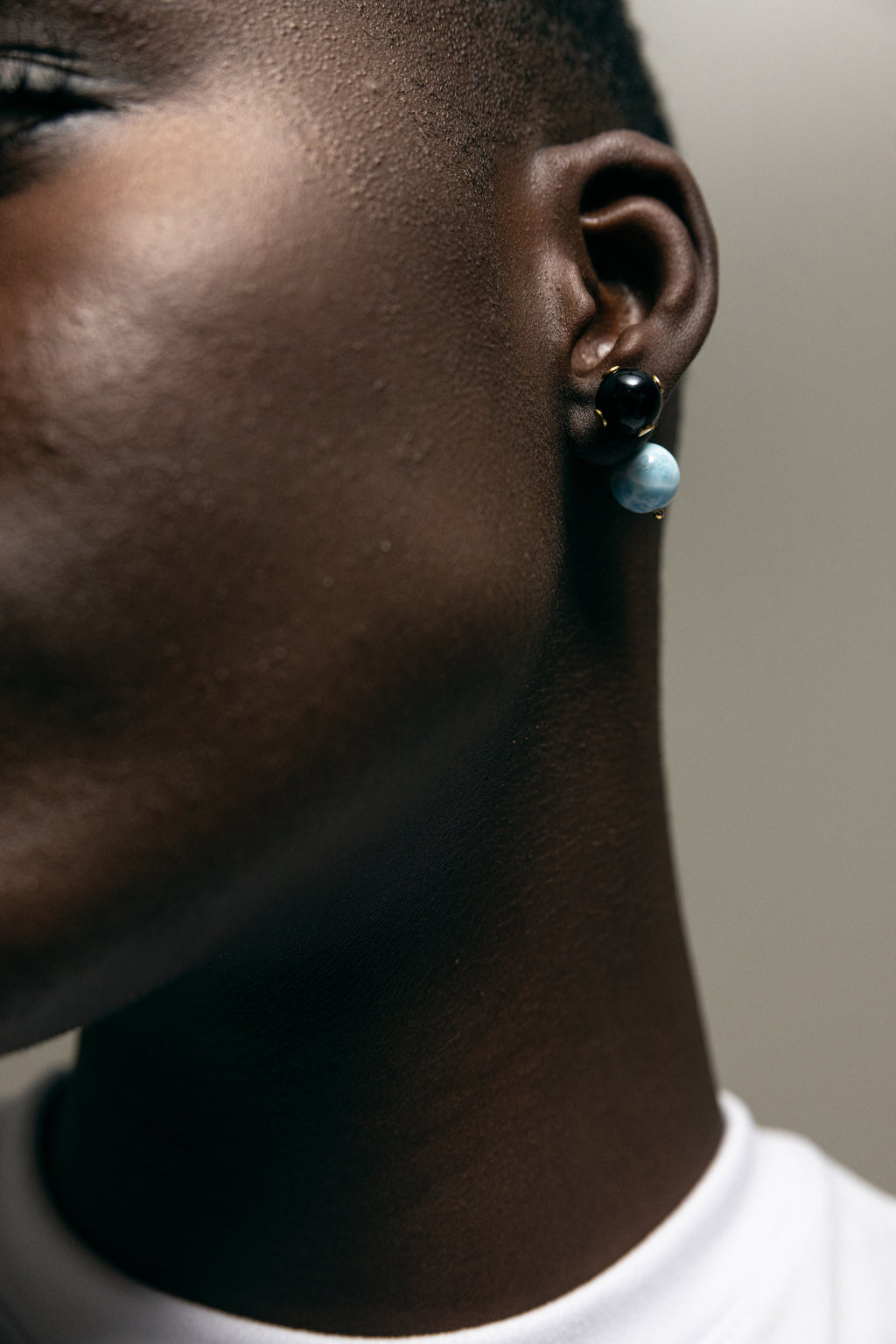 ARETES DUO EN ONIX Y LARIMAR