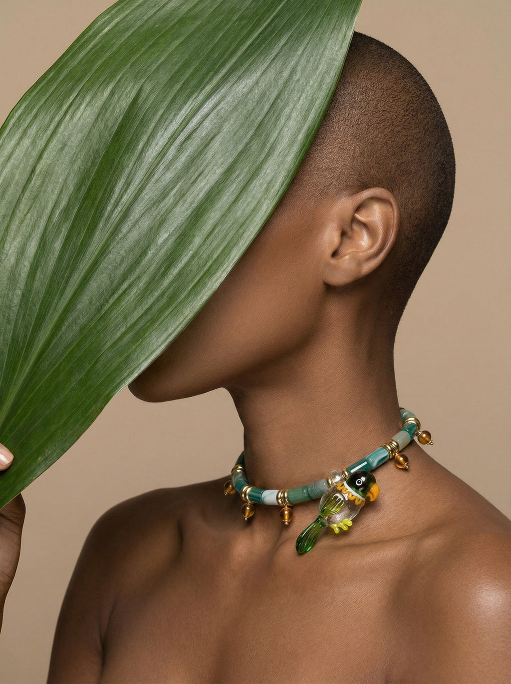 COLLAR AMAZONA AMBAR